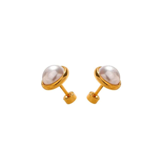 Opes Robur GOLD PEARL STUDS