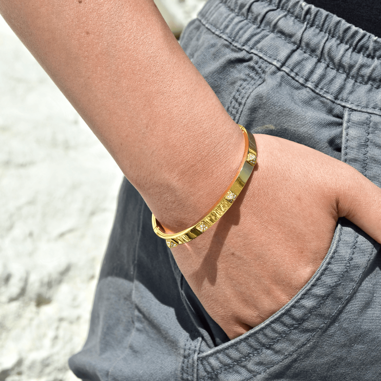 Opes Robur bracelet PYRAMID - GOLD