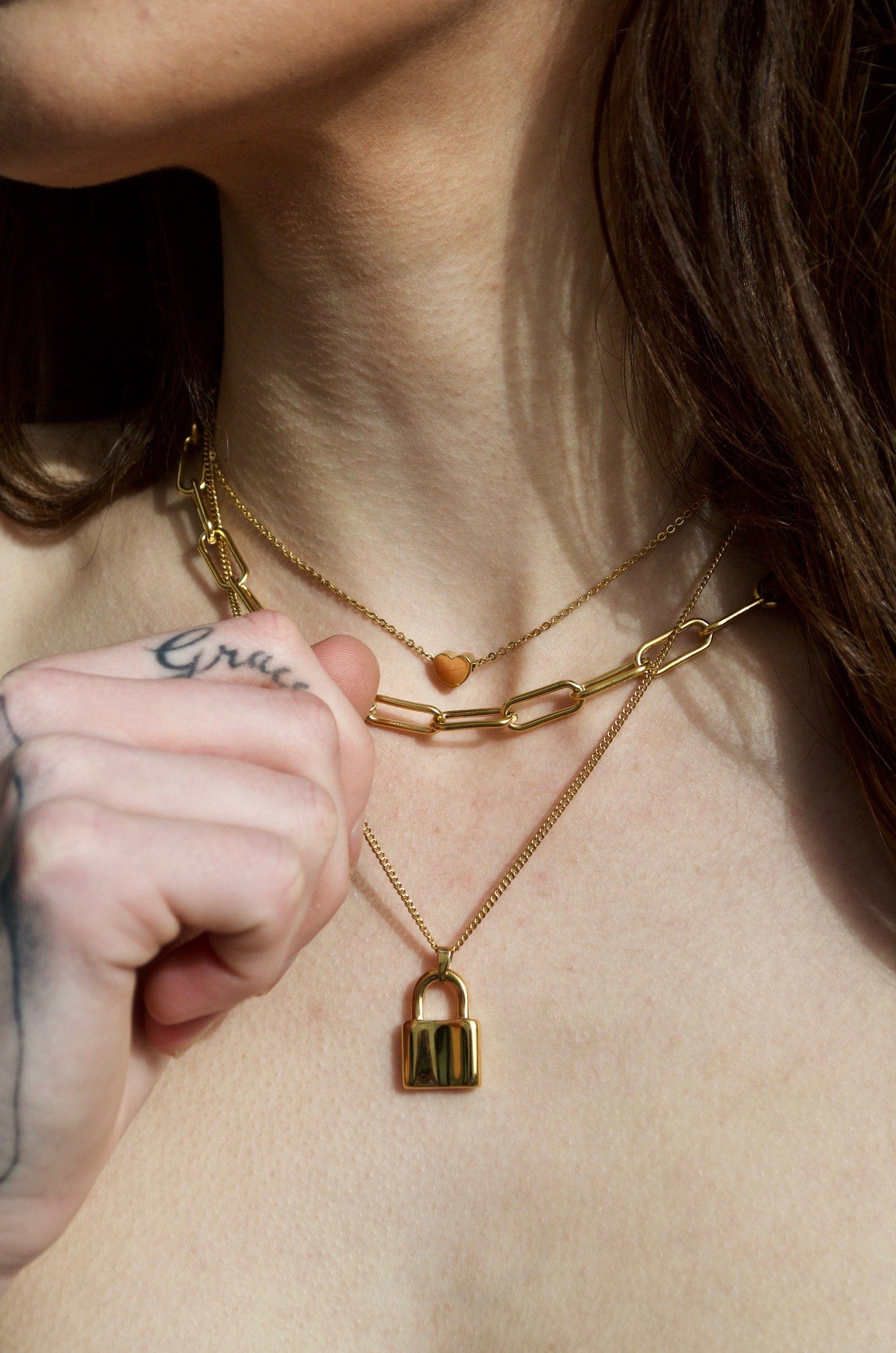 Opes Robur GOLD TRIPLE LAYER HEART CHAIN